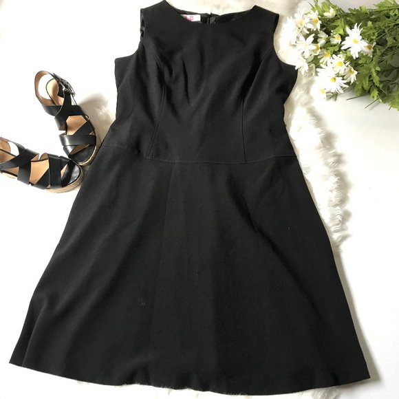 Nine & Co. Dresses & Skirts - 9&Co Sleeveless Fit and Flare Little Black Dress